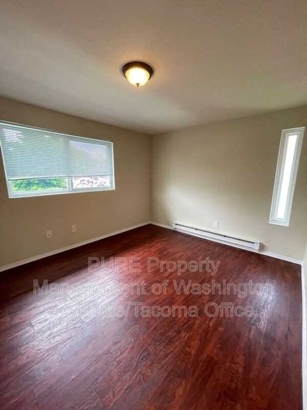 9816 20th Ave Sw #202 - Photo 6 of 11