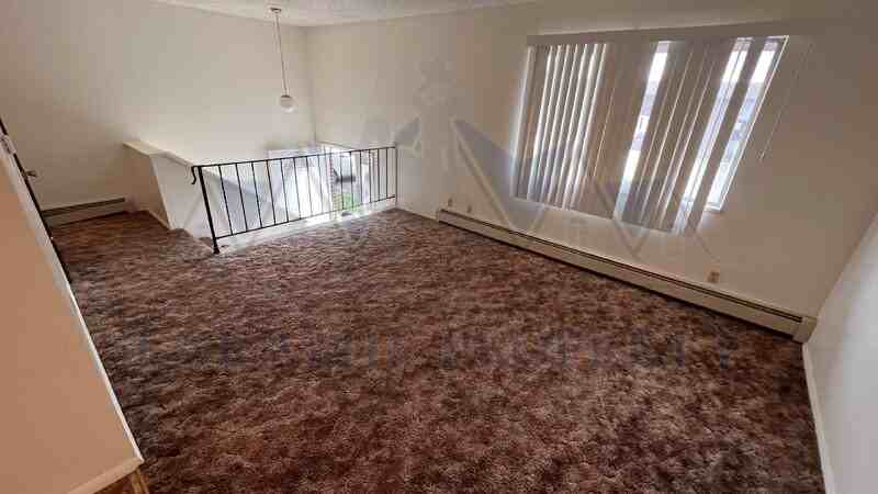 710 Downey St #19 - Photo 2 of 10