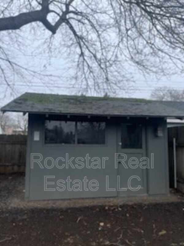 5123 N Monroe St - Photo 5 of 37