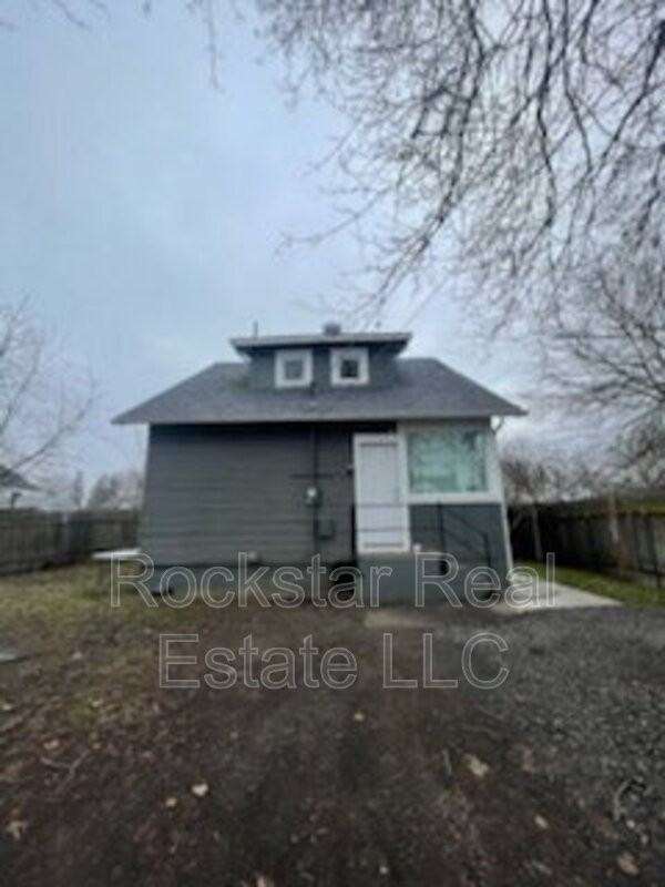 5123 N Monroe St - Photo 6 of 37