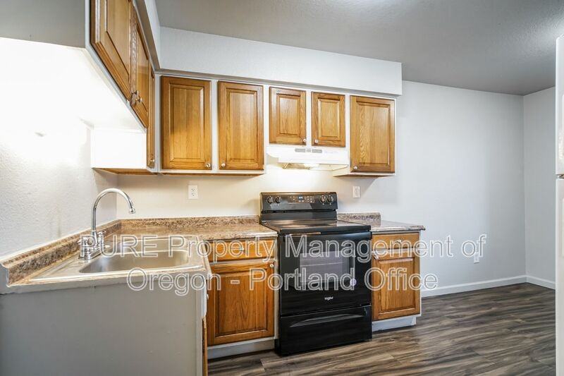 760 Plymouth Dr Ne #30 - Photo 3 of 11