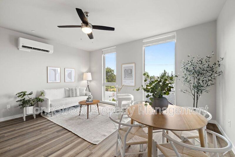 4064 N Mississippi Ave #301 - Photo 2 of 13