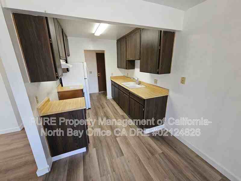 2000 S Dora St #4 - Photo 3 of 12