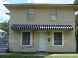 featured image of 1526 E 37th St