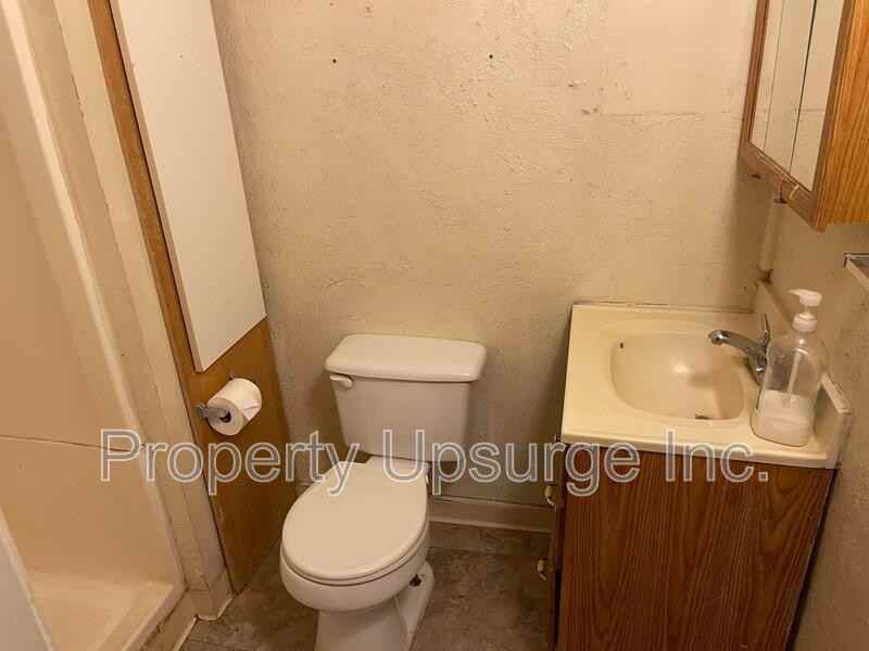 1245 Grant St - Photo 7 of 13