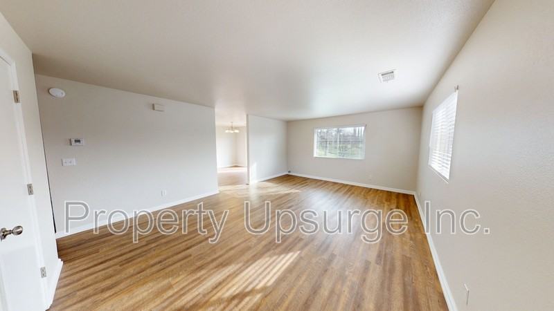 22295 Redrock Peak Pl - Photo 4 of 12