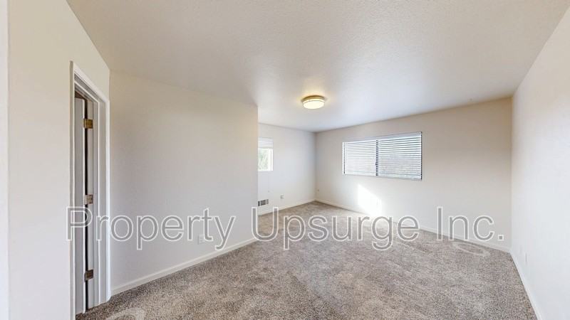 22295 Redrock Peak Pl - Photo 7 of 12