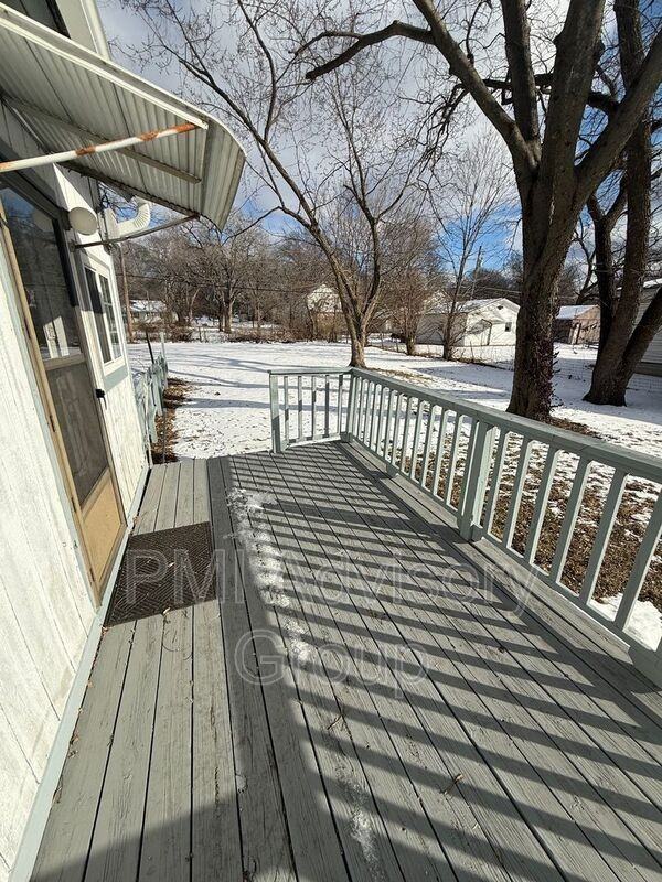 200 Sw Orchard St - Photo 7 of 8