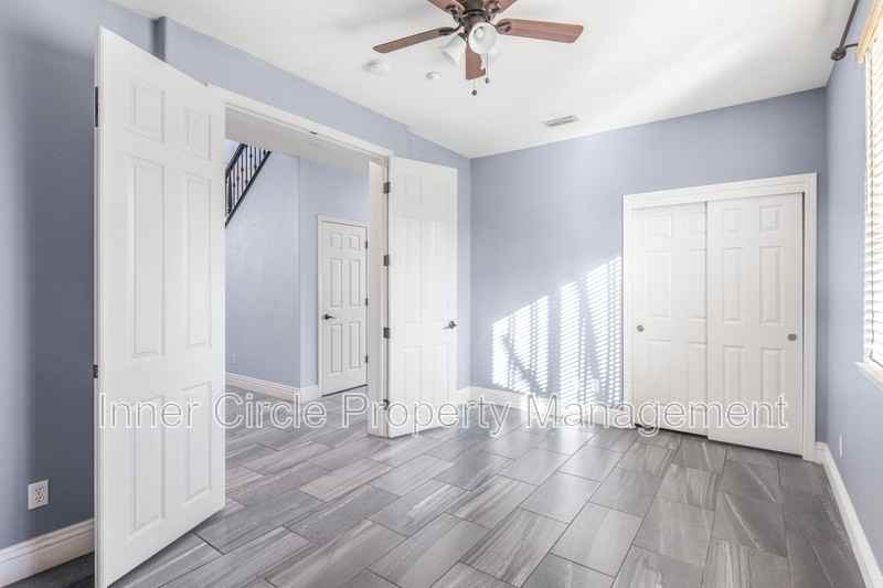 812 Shasta Daisy Dr - Photo 5 of 27