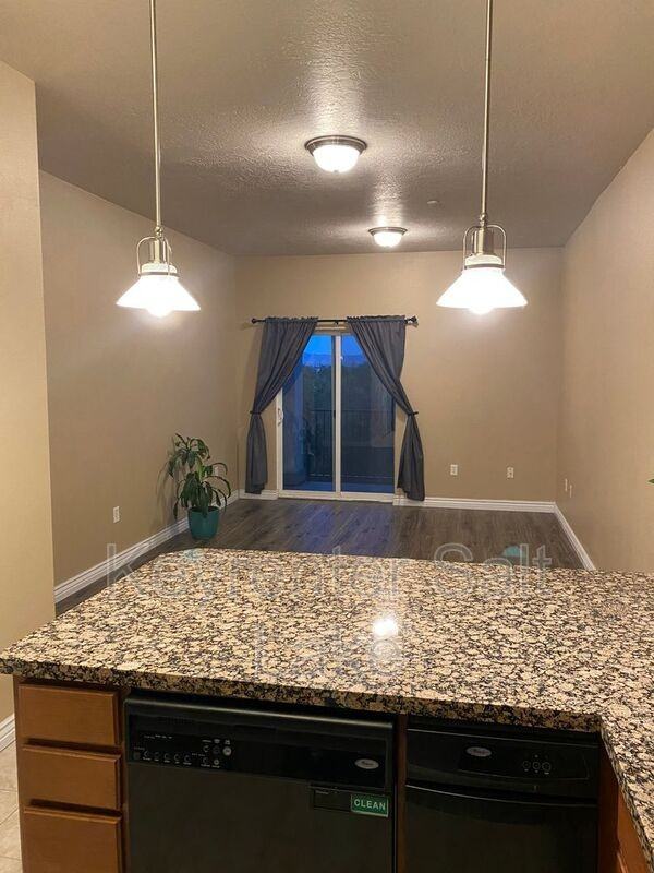 1174 E St #414 - Photo 2 of 10