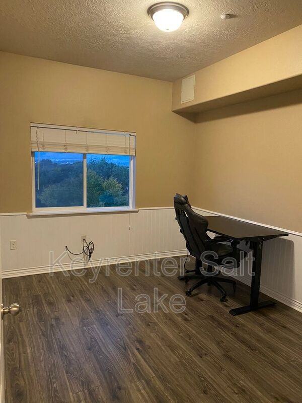 1174 E St #414 - Photo 6 of 10