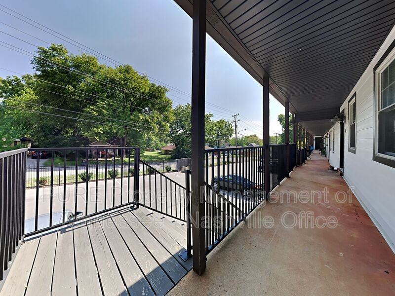 517 Veritas St #19 - Photo 3 of 11