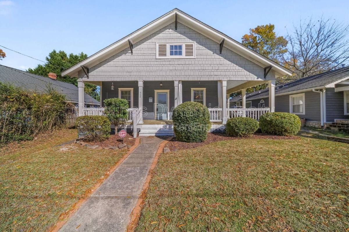 813 E 35th St - Photo 2 of 10