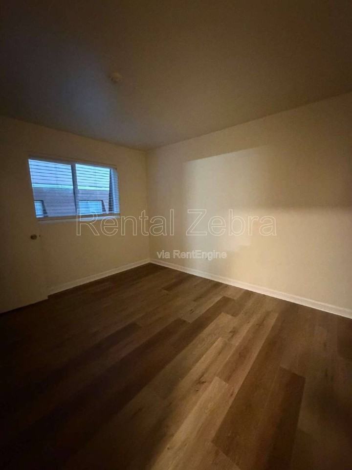 1400 SW Blvd N - Photo 4 of 10