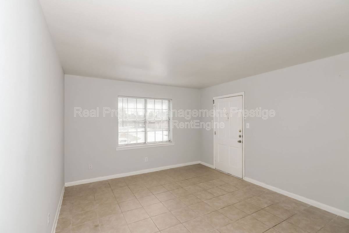 3111 Falk Ct - Photo 2 of 10