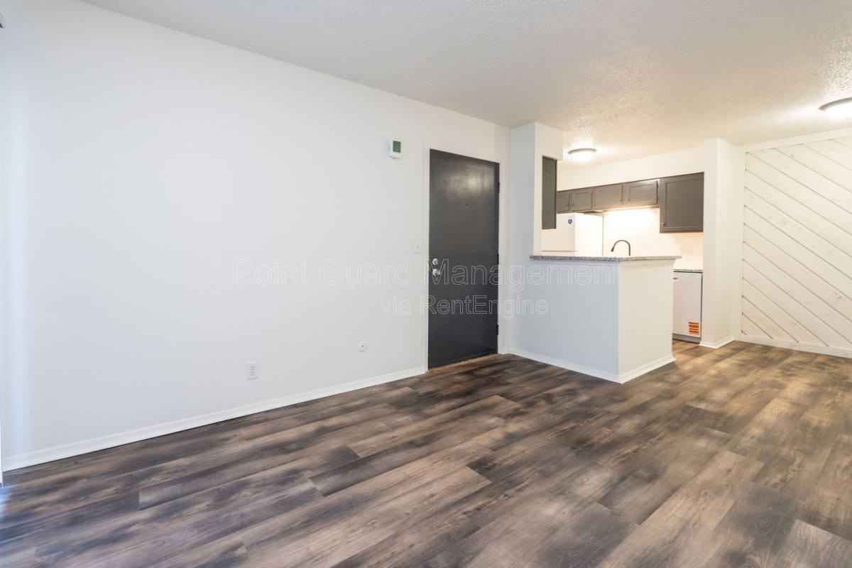 2816 N Charles Ave #1 - Photo 2 of 10