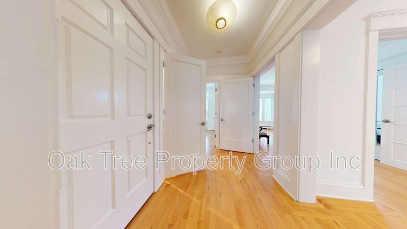 25 Pleasant St - Photo 6 of 28