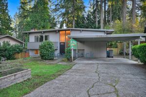 featured image of 13787 Ne 77th Pl