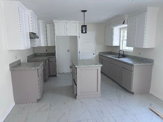 1136 W Fronton St - Photo 6 of 12