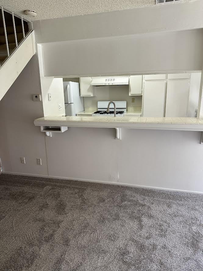 1908 El Paso Ave #3 - Photo 2 of 6