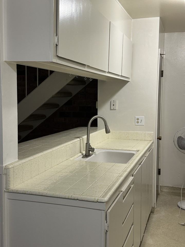 1908 El Paso Ave #3 - Photo 3 of 6