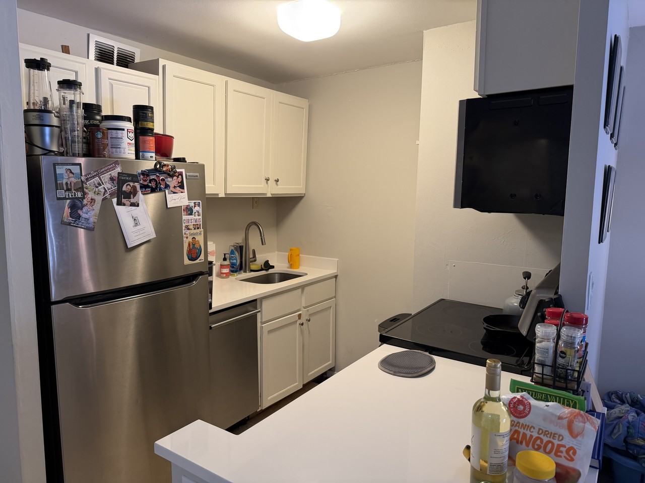 4343 N Clarendon Ave #809 - Photo 4 of 8