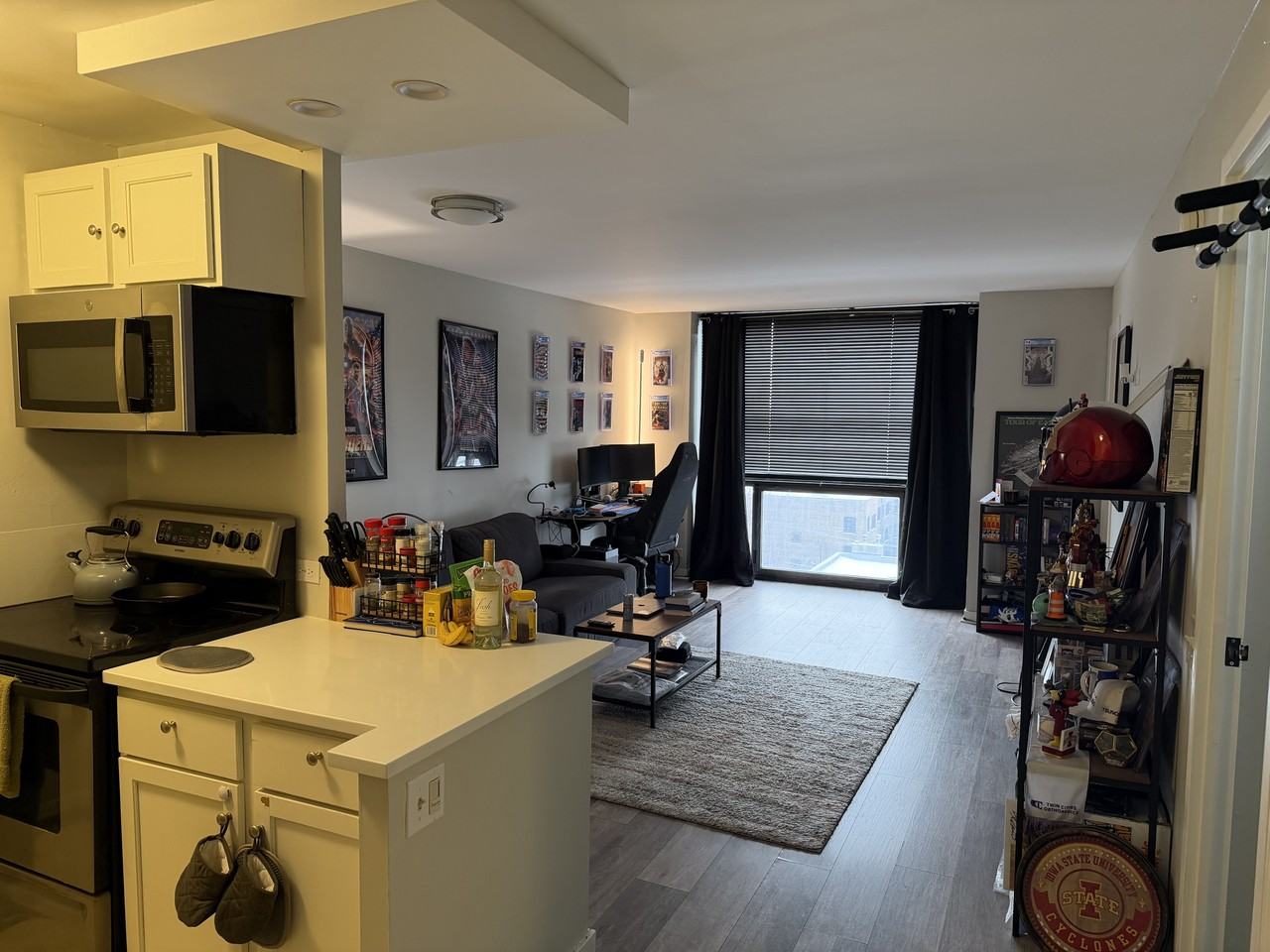 4343 N Clarendon Ave #809 - Photo 5 of 8