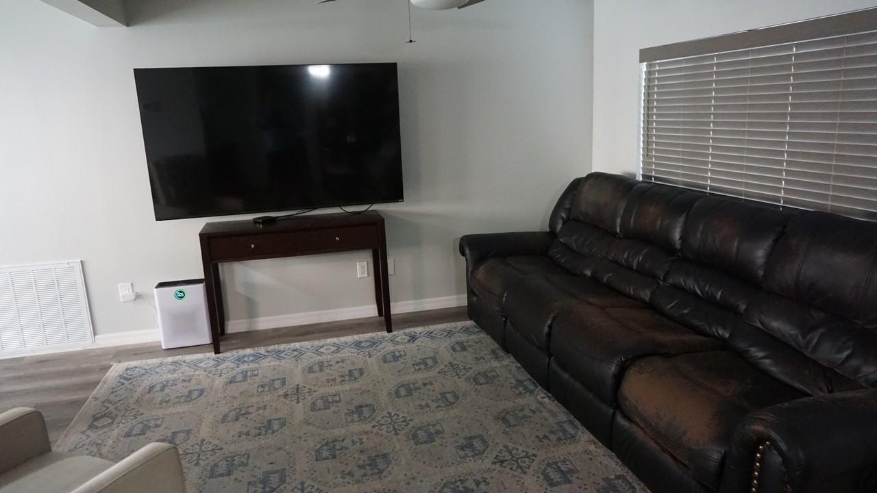 5210 43rd Ter N #NA - Photo 4 of 17