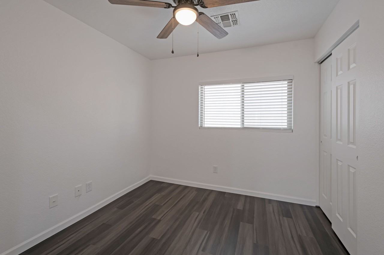 3502 S Chaparral Rd - Photo 7 of 15