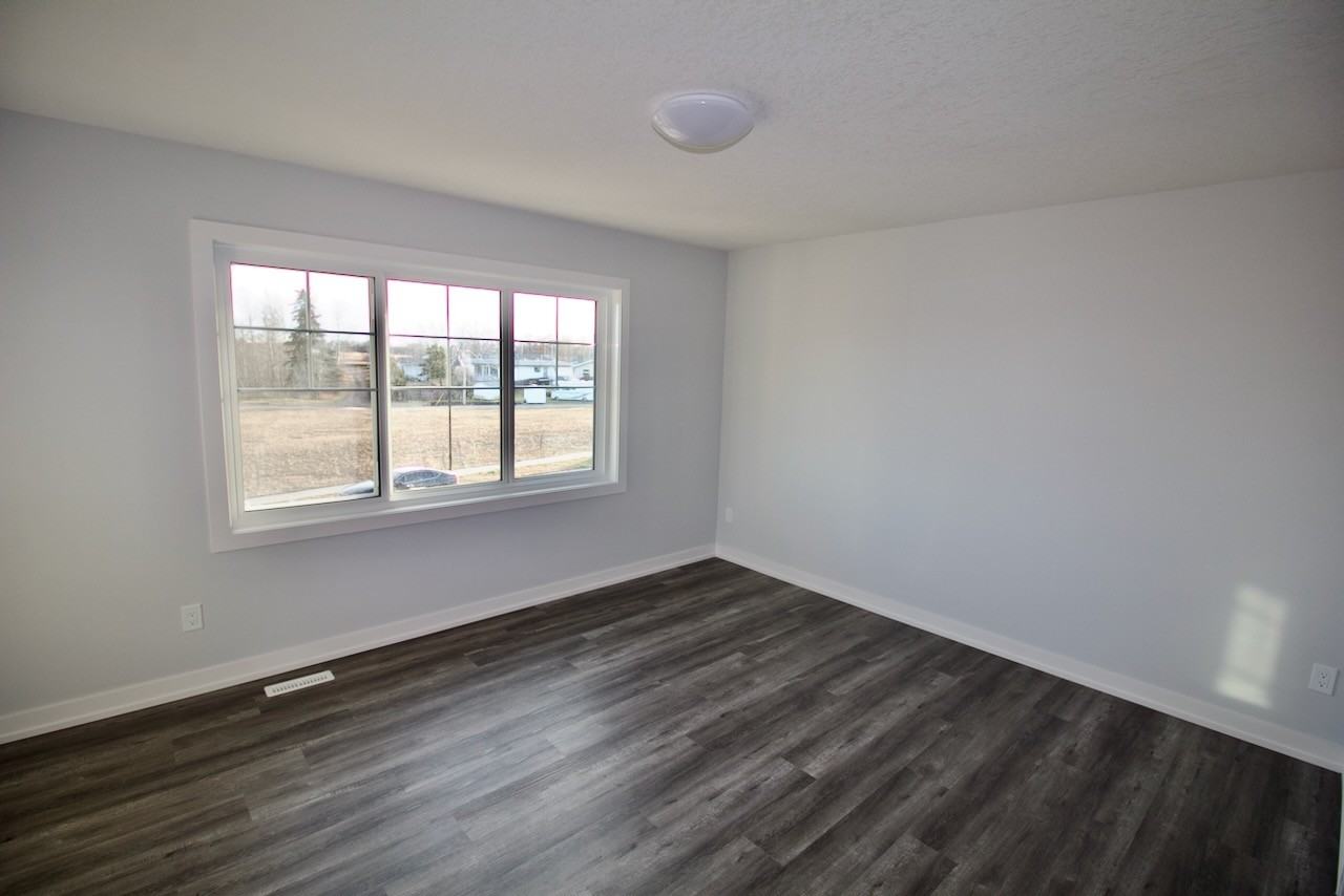 4608 50 Ave - Photo 6 of 23