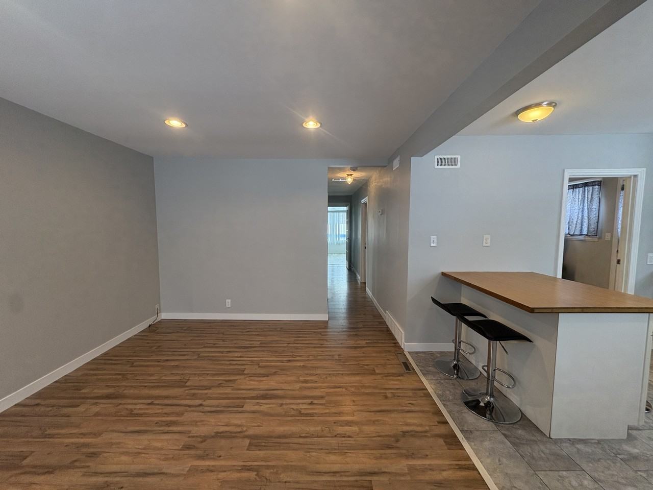 2747 Parent Ave - Photo 2 of 30