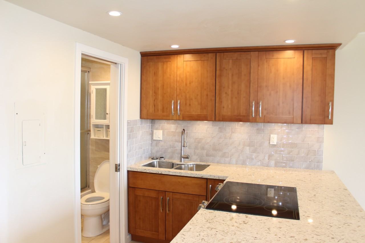 3660 Lower Honoapiilani Rd #404 - Photo 4 of 10