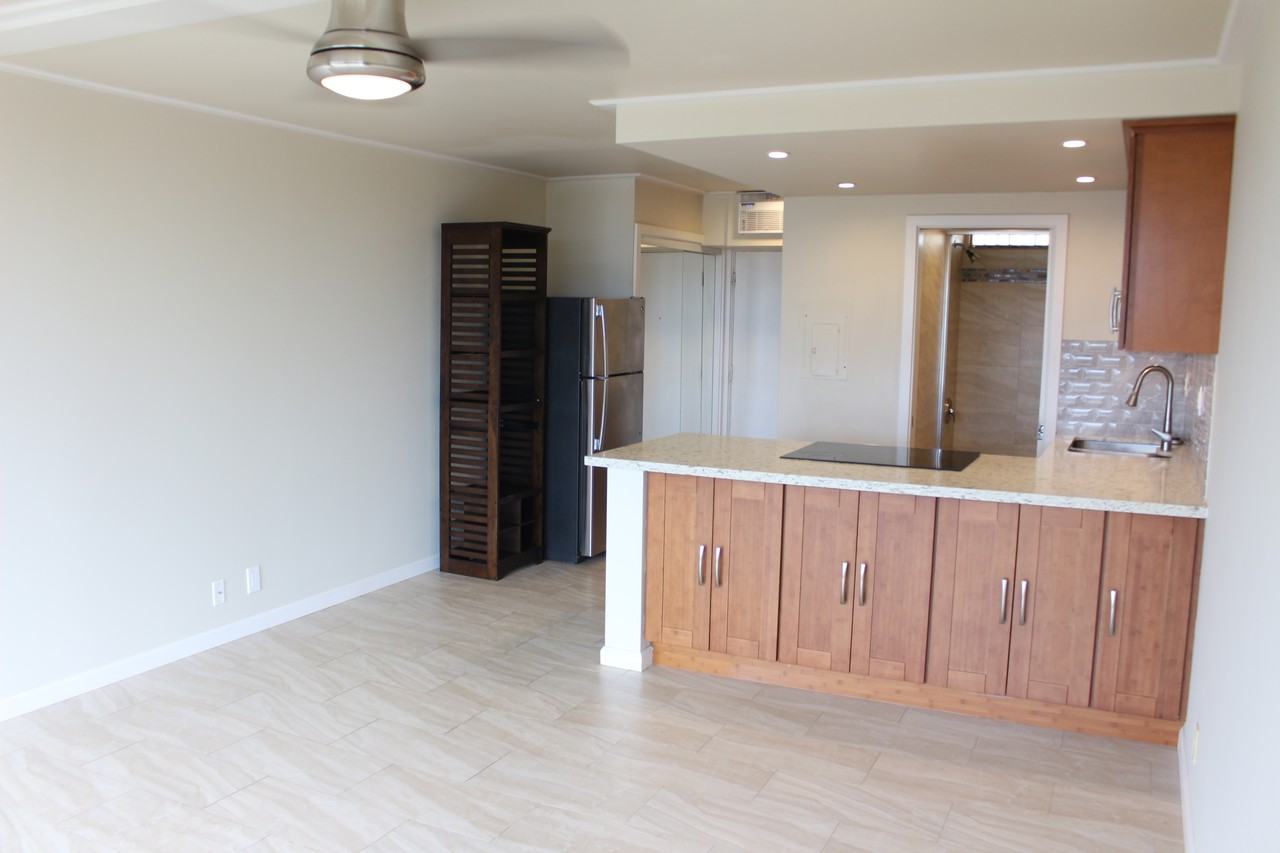 3660 Lower Honoapiilani Rd #404 - Photo 7 of 10