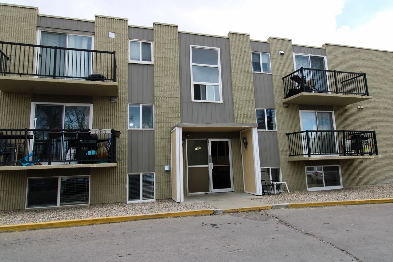 1603 Scenic Hts S - Photo 3 of 3