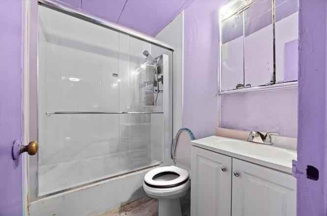 1431 E 108th St #10E - Photo 4 of 7