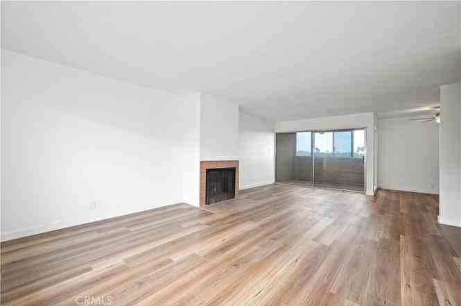 4505 California Ave #508 - Photo 6 of 18