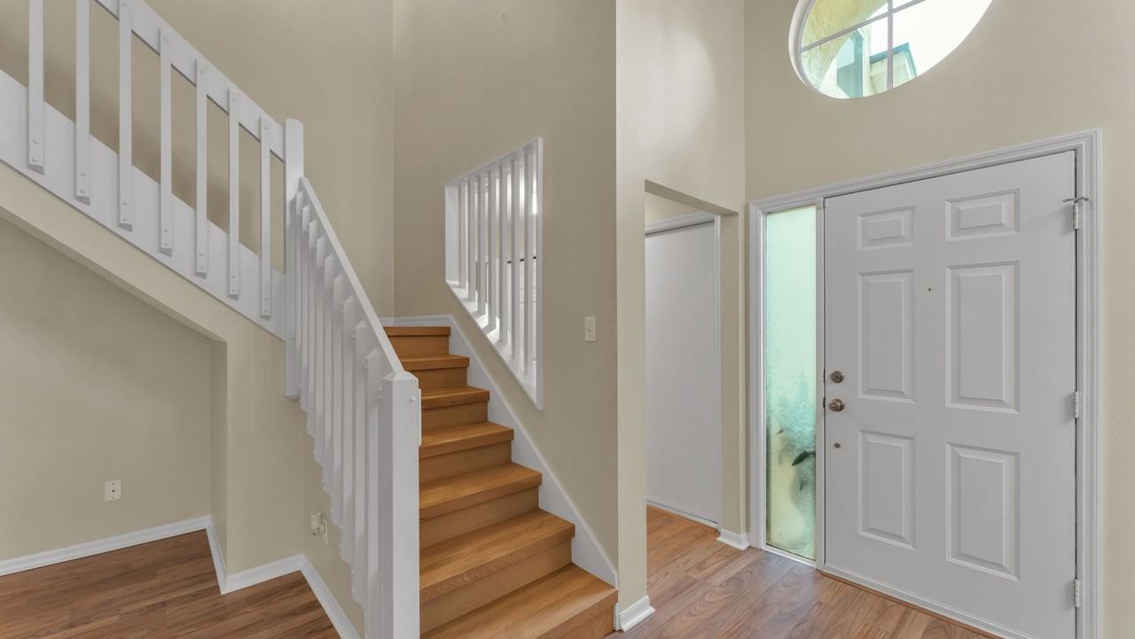 2319 Needham Dr - Photo 2 of 43