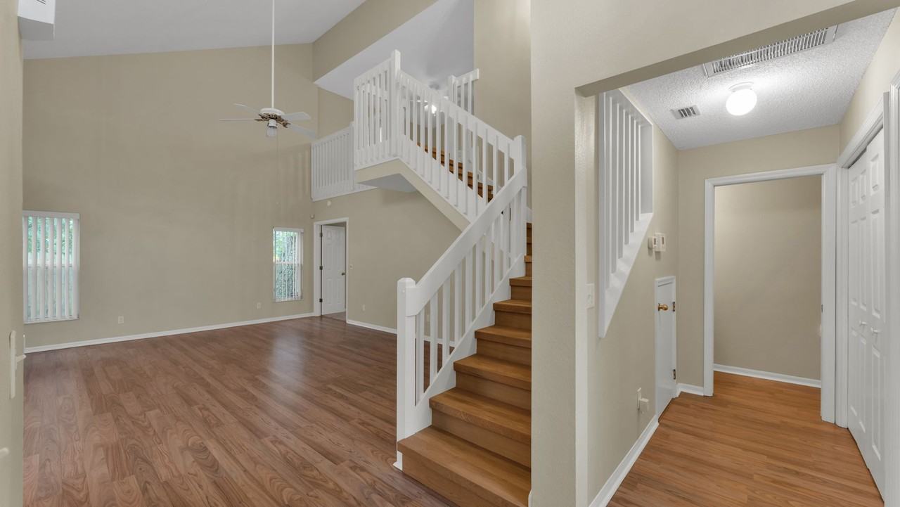 2319 Needham Dr - Photo 3 of 43
