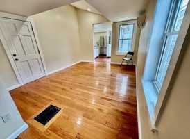 featured image of 8 Allen St