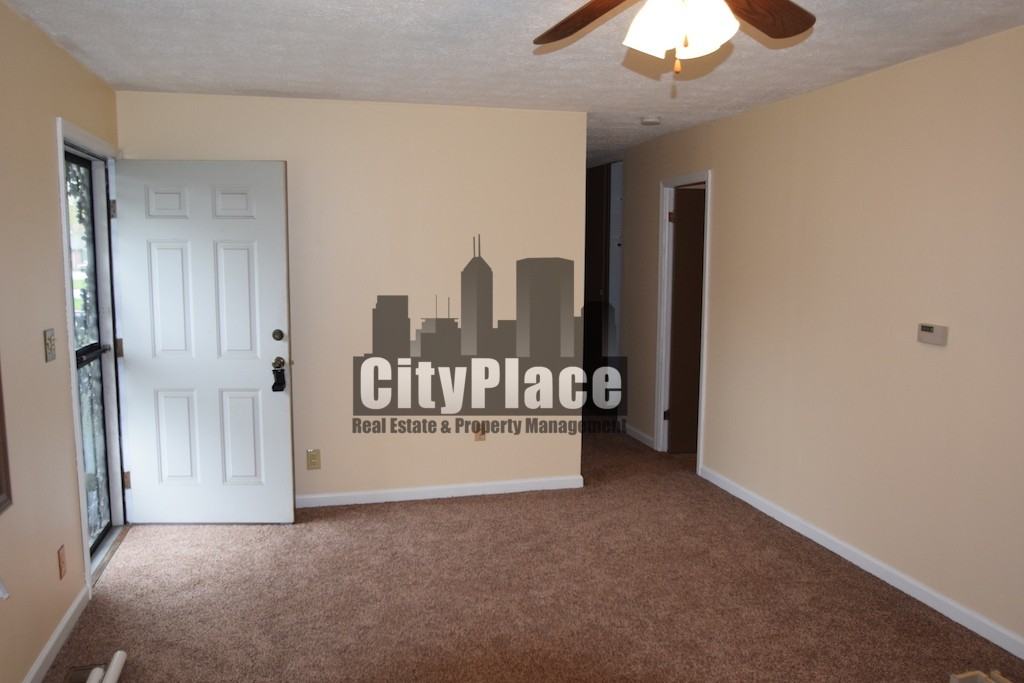 604 E Pearl St - Photo 6 of 8