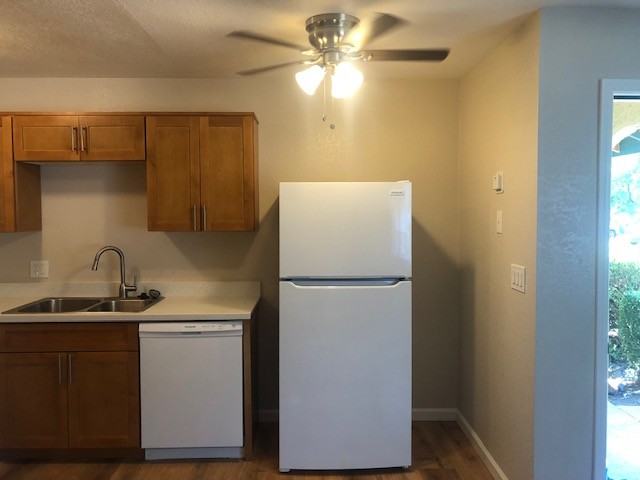 1649 Alamo Dr - Photo 5 of 39