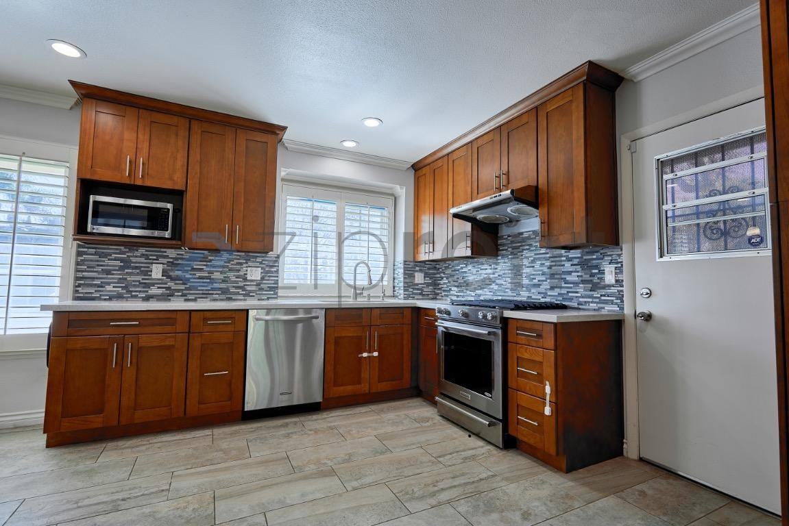 1334 Birchcrest Ave - Photo 6 of 28