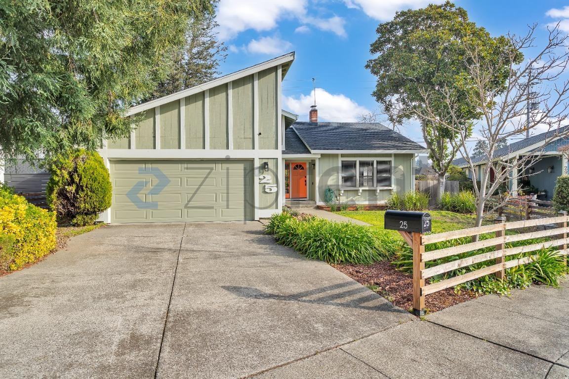 25 Leslie Ct - Photo 2 of 33