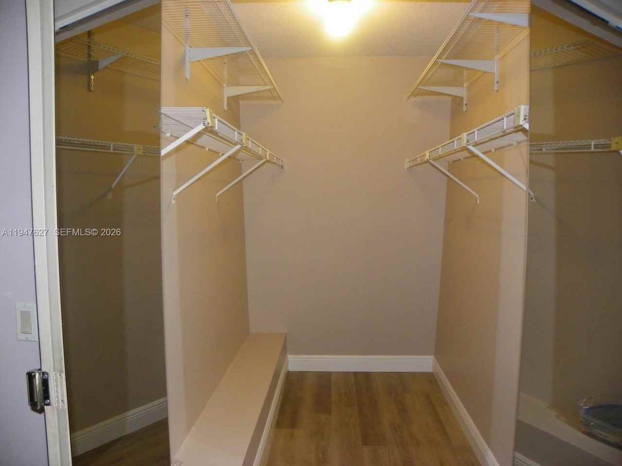 4083 Forest Hill Dr - Photo 7 of 16