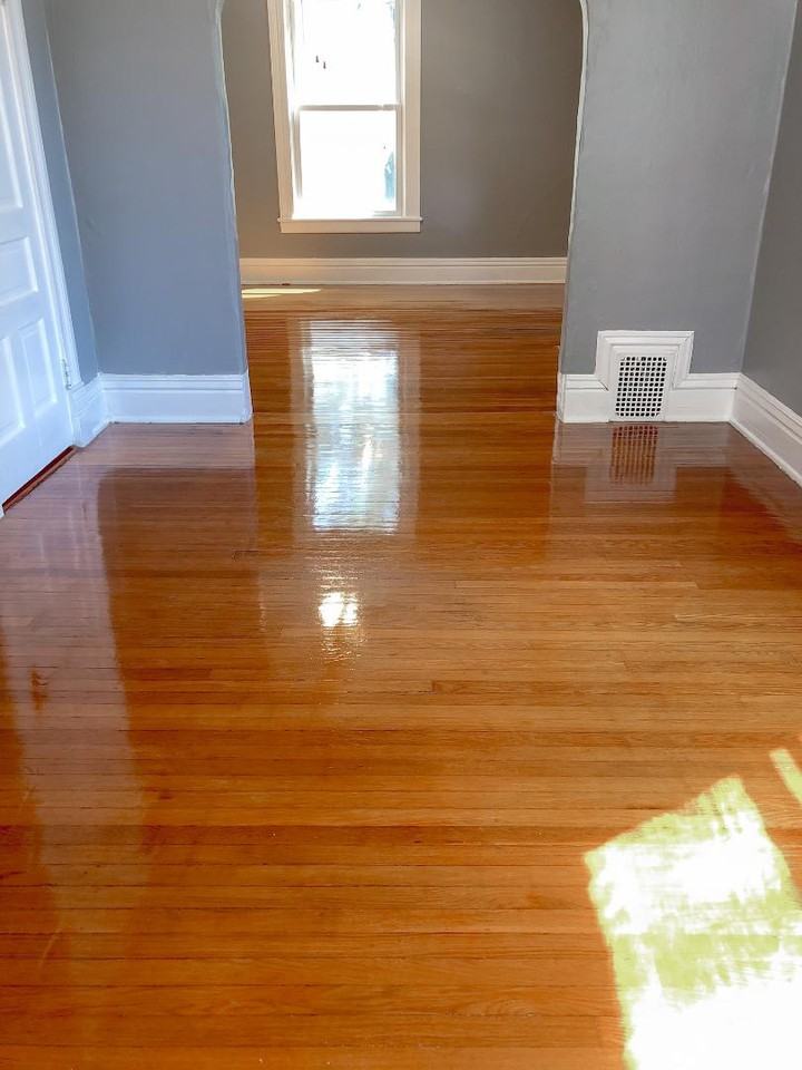 319 W 3rd St - Photo 7 of 7