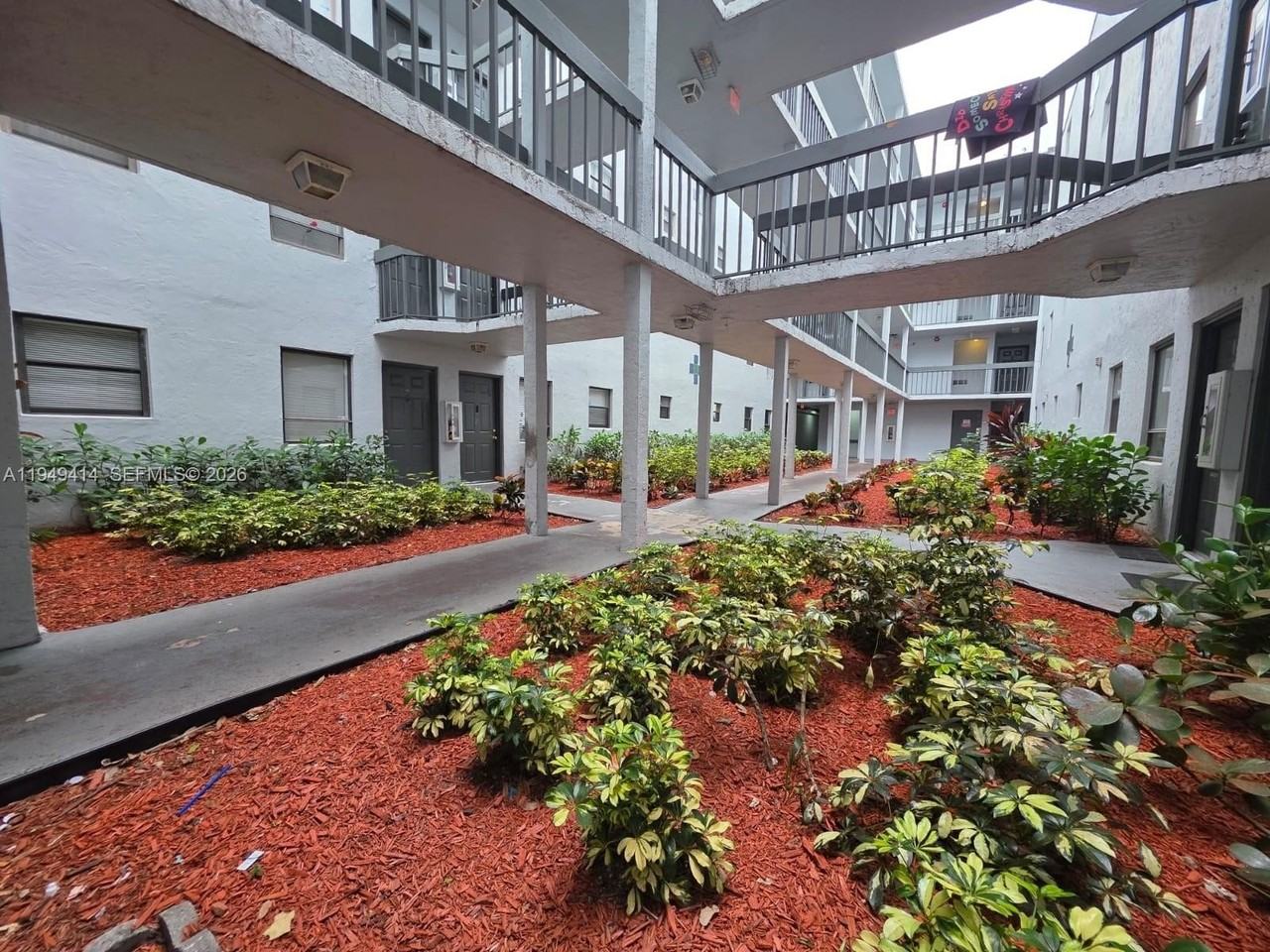 1880 N Congress Ave #104 - Photo 2 of 14