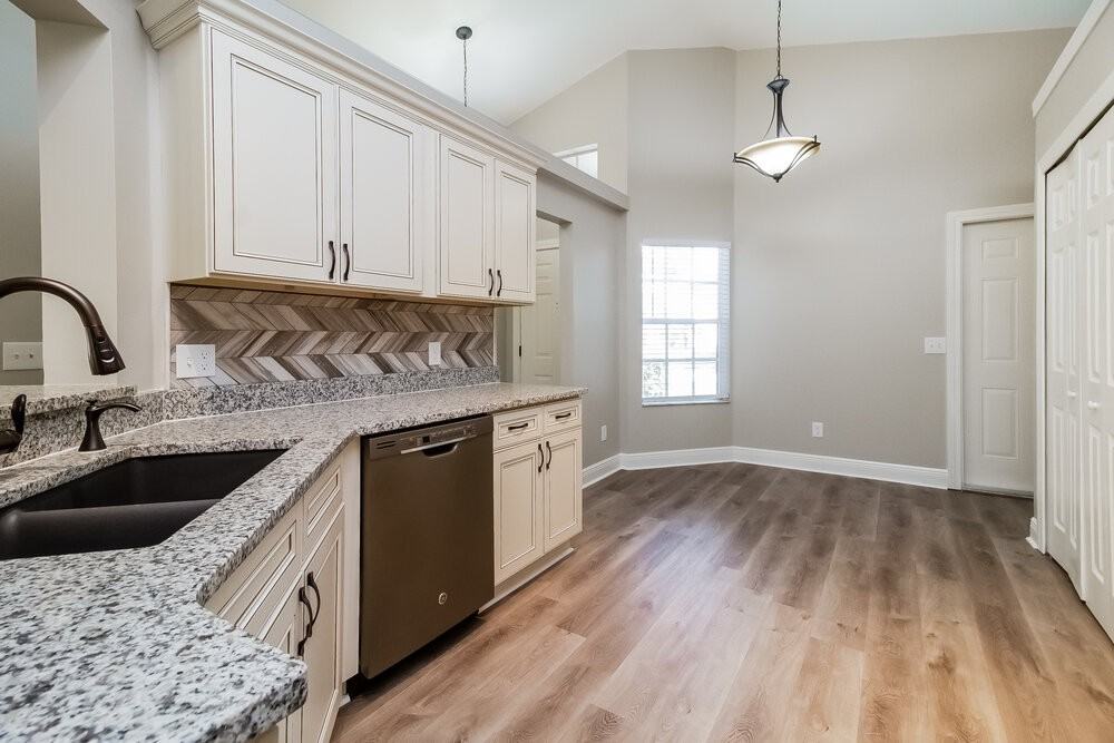 2230 Cobblefield Cir - Photo 7 of 16