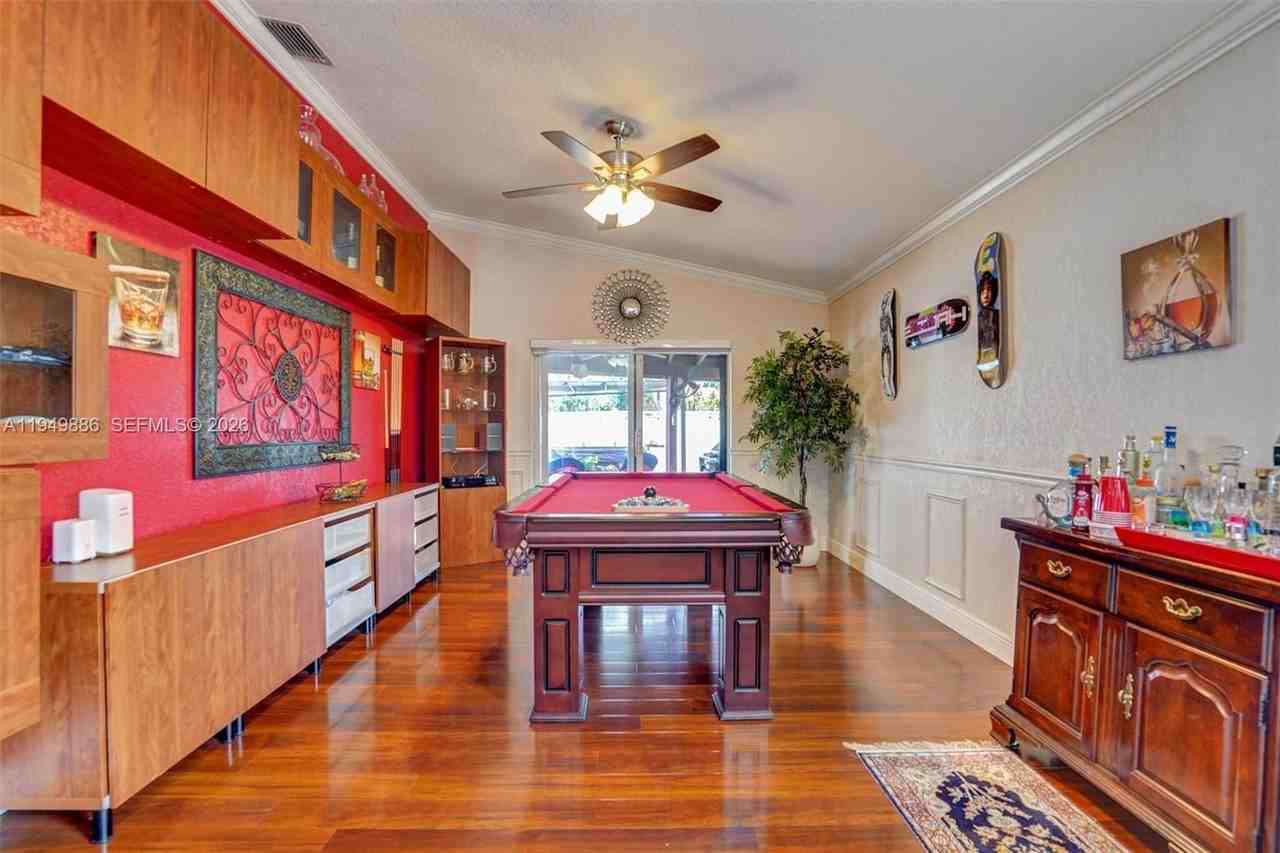 311 Sw 203rd Ave - Photo 6 of 22