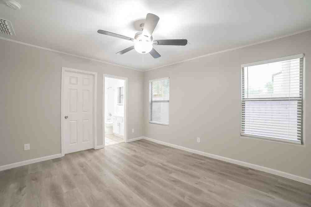 7409 S 37th Gln - Photo 6 of 16