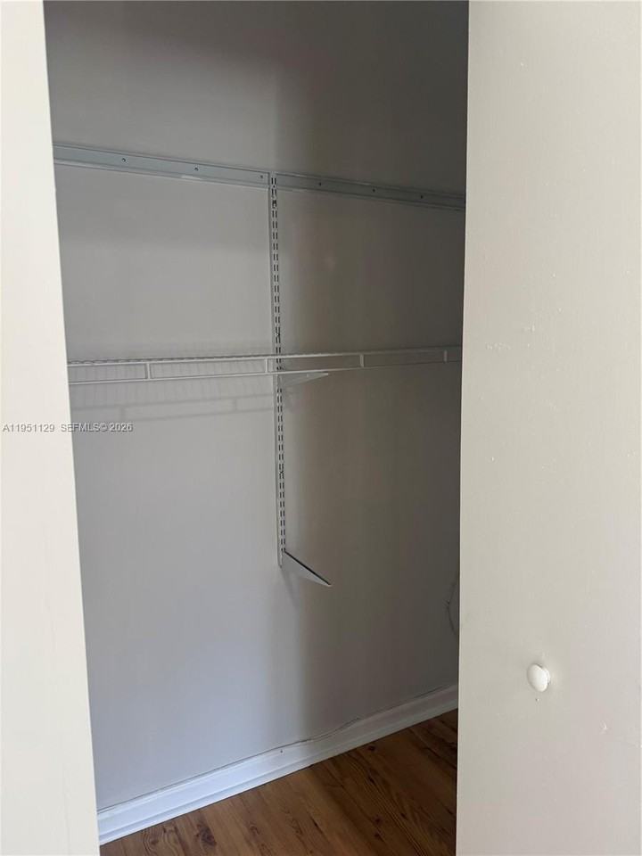 576 Ne 63rd St #8 - Photo 4 of 10